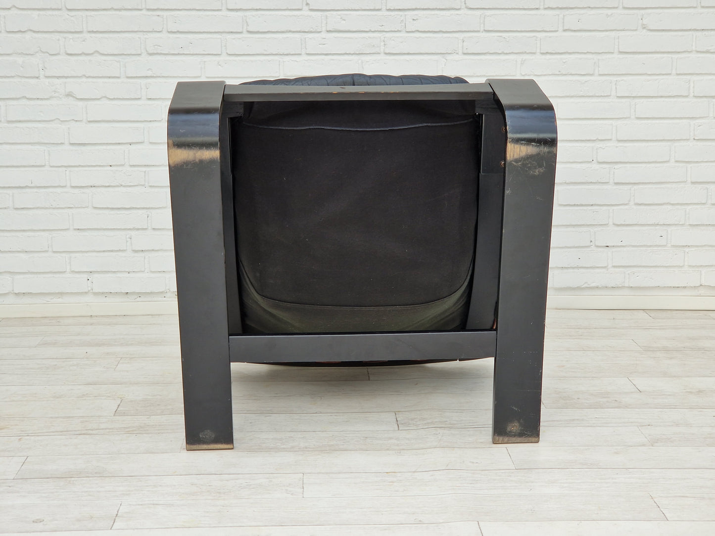 1970s, Swedish design by Ake Fribyter for Nelo, set of two Kroken lounge chair.