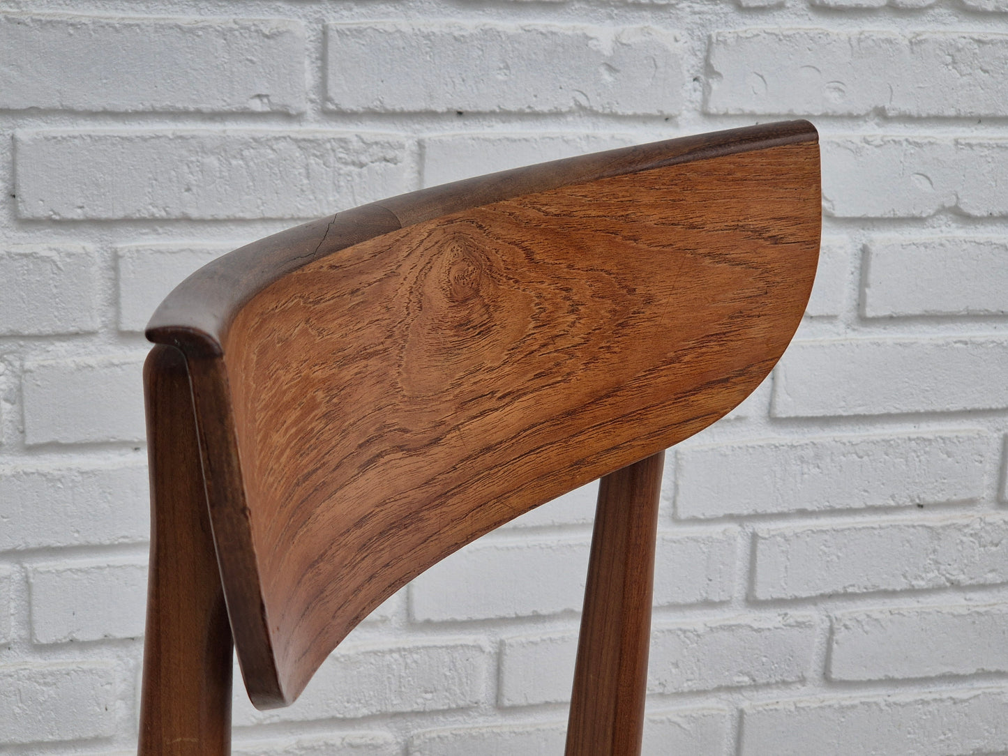 1960s, set of 5 Danish dining chairs, reupholstered, teak wood.