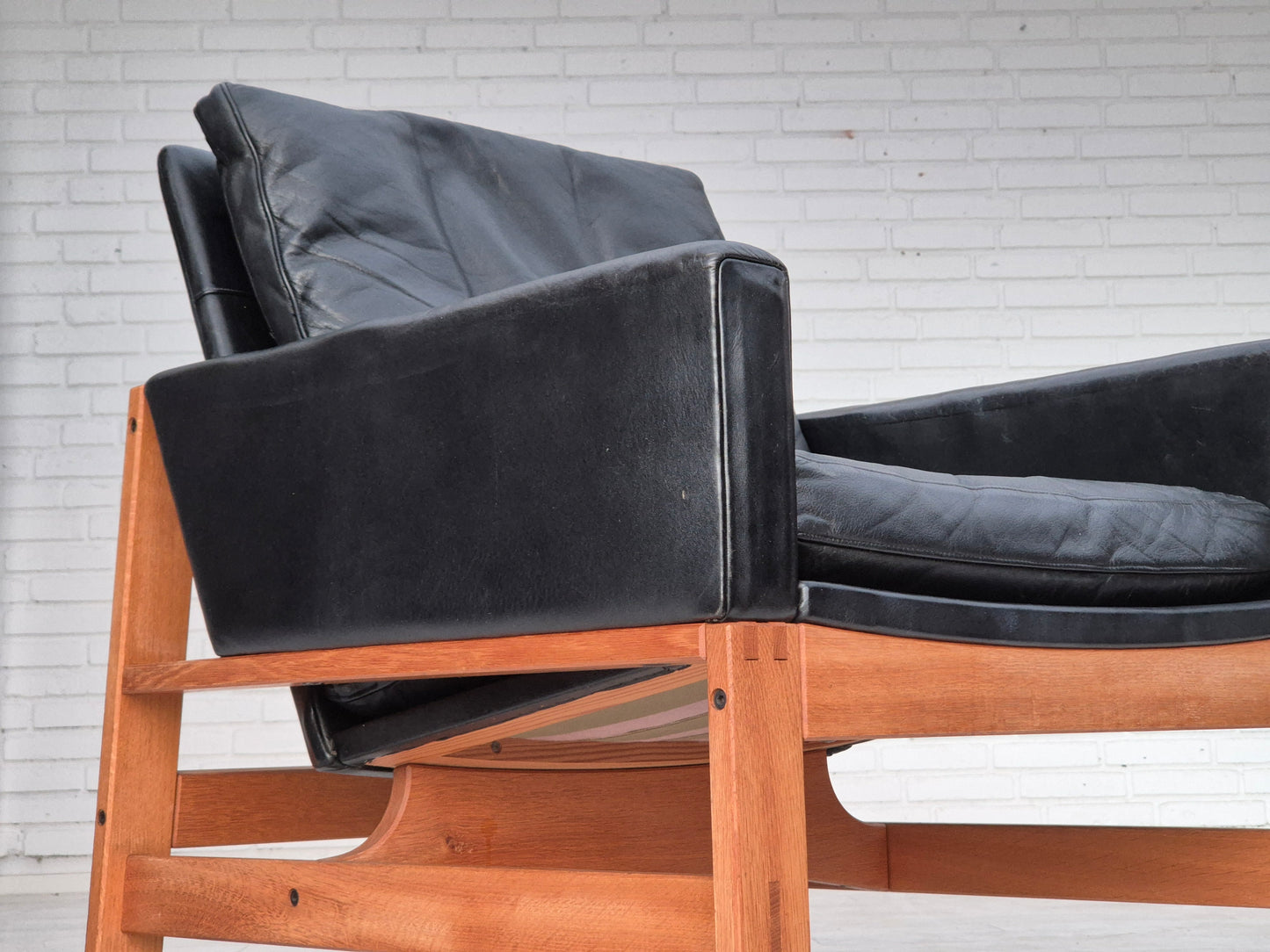 1960s, Danish lounge chair, original condition, furniture leather, solid oak wood.