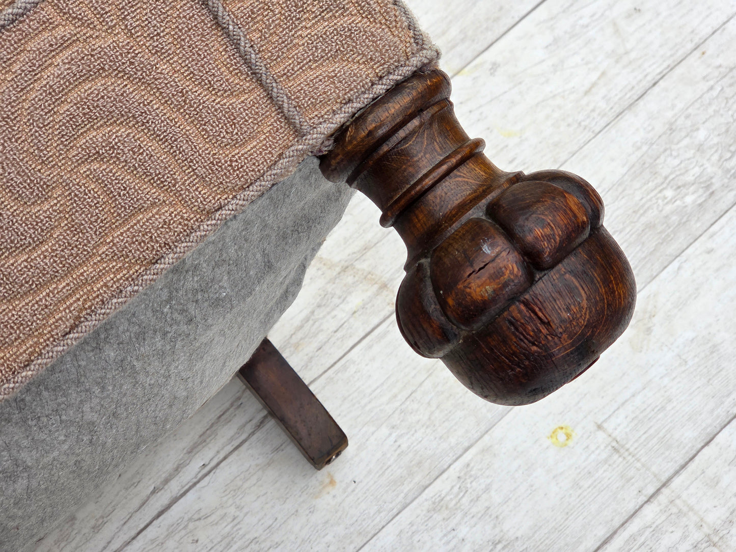 1950s, Danish artdeco armchair, quality beige furniture wool, oak wood legs.
