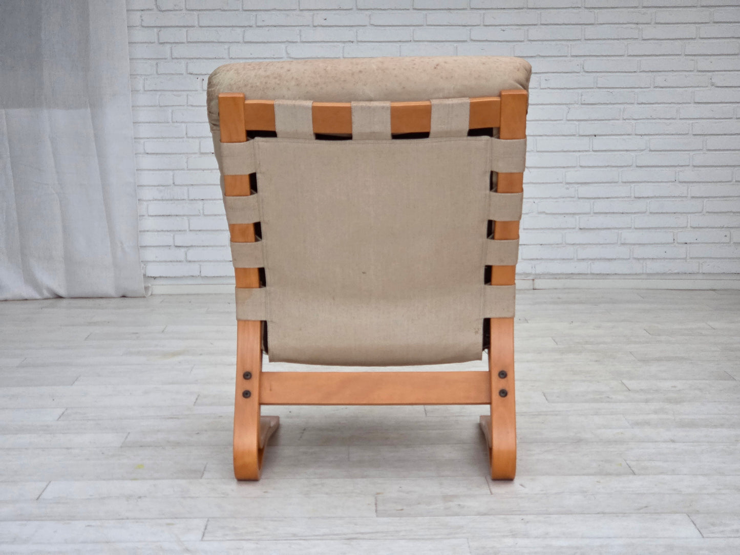 1970s, Norwegian armchair, model "Kengu", beige furniture leather.