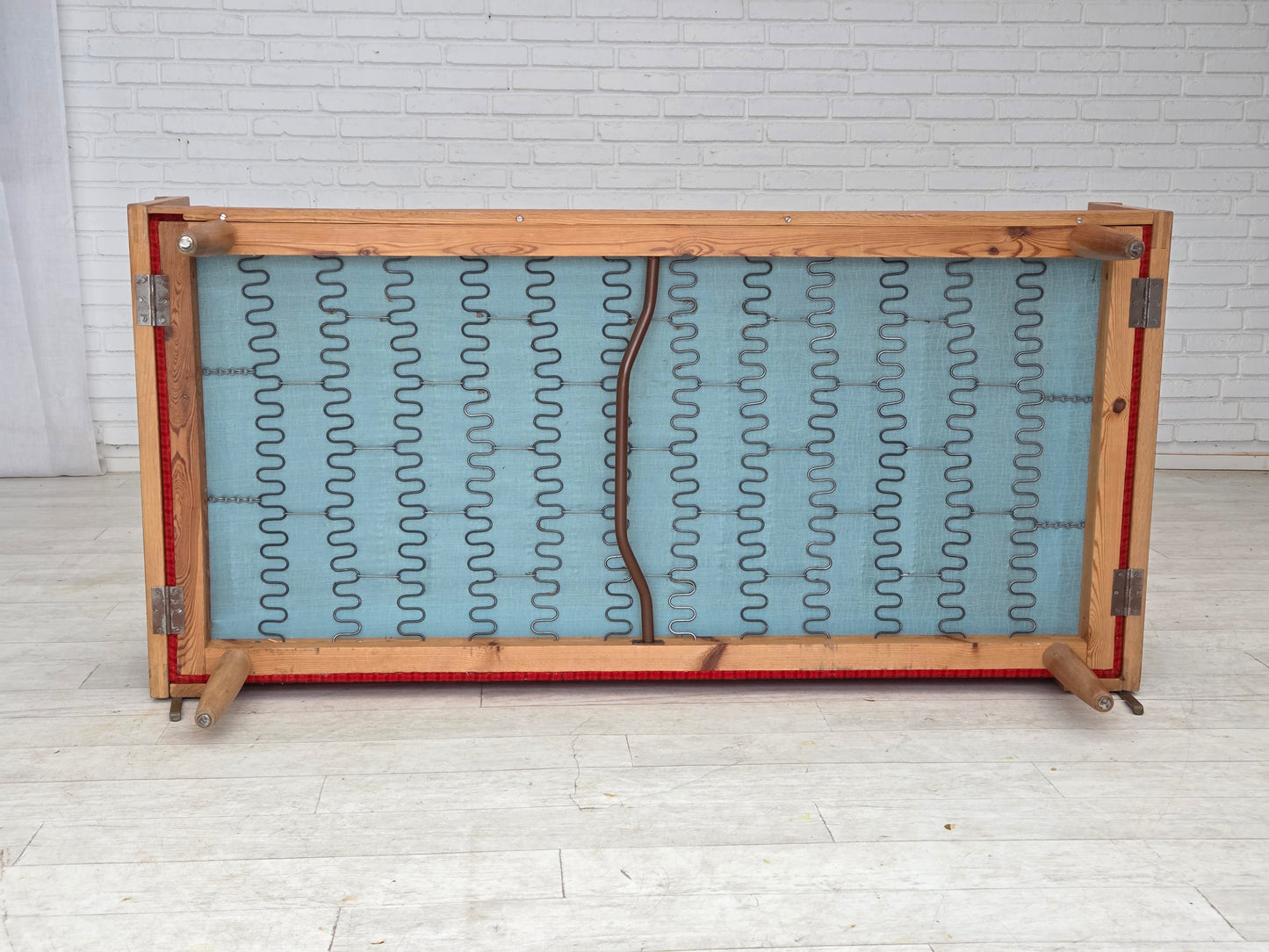 1970s, Danish drop-arm daybed/sofa by Illum Wikkelsø, furniture wool.