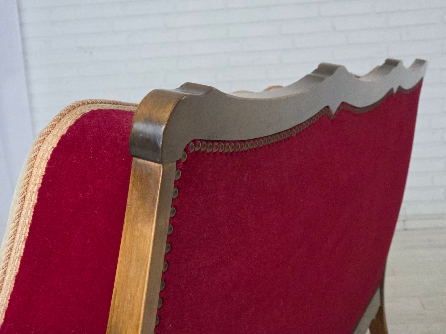 1930s, Danish 3-seater sofa, red furniture velour, furniture mesh.