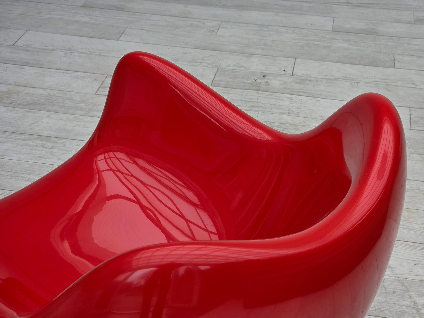 1960s, socialist realism design icon by Roman Modzelewski, model RM58 Composite.