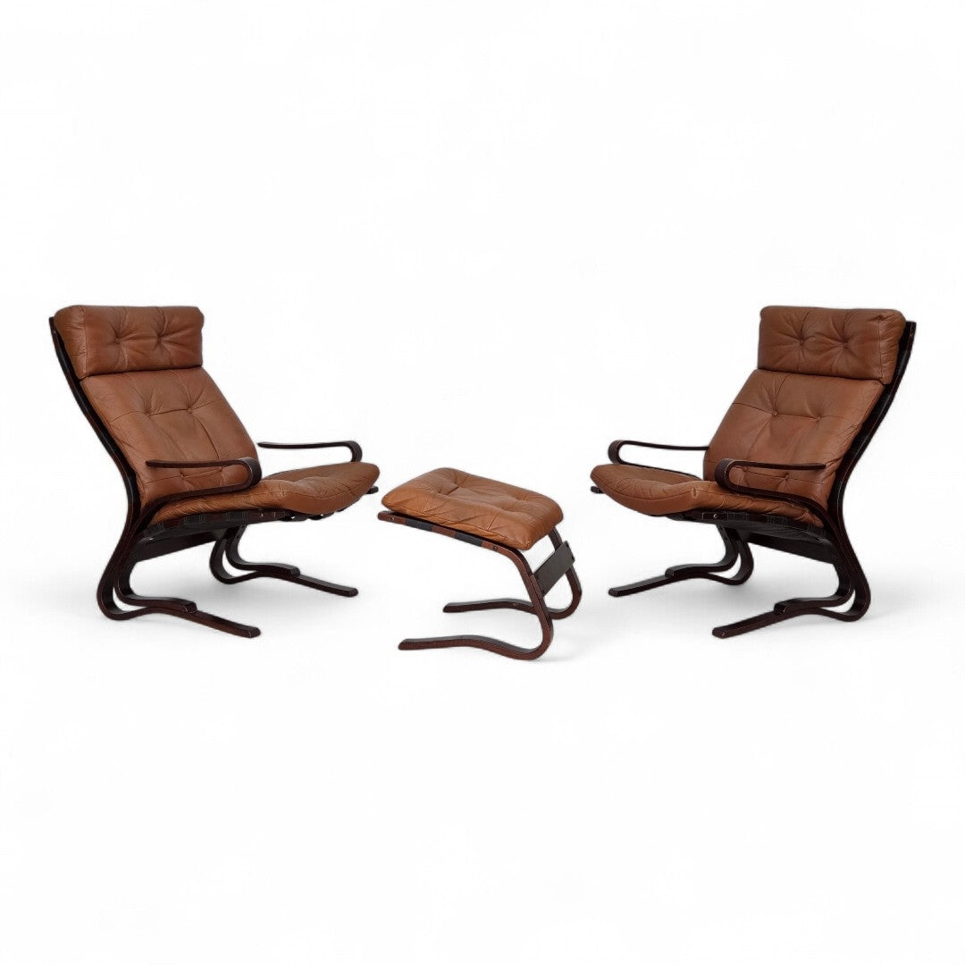 1970s, Norwegian design by Else & Nordahl Solheim, set of 2 chairs with footstool, model "Kengu".