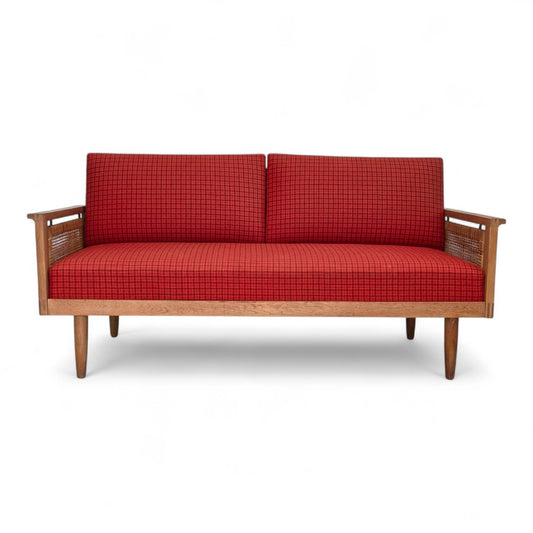 1970s, Danish drop-arm daybed/sofa by Illum Wikkelsø, furniture wool.