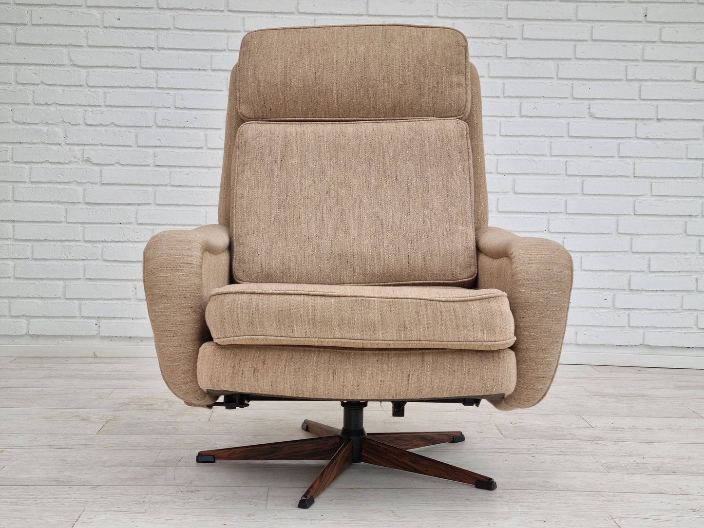 1970s, Danish design by Madsen & Schubell, swivel armchair, footstool, wool, original condition.