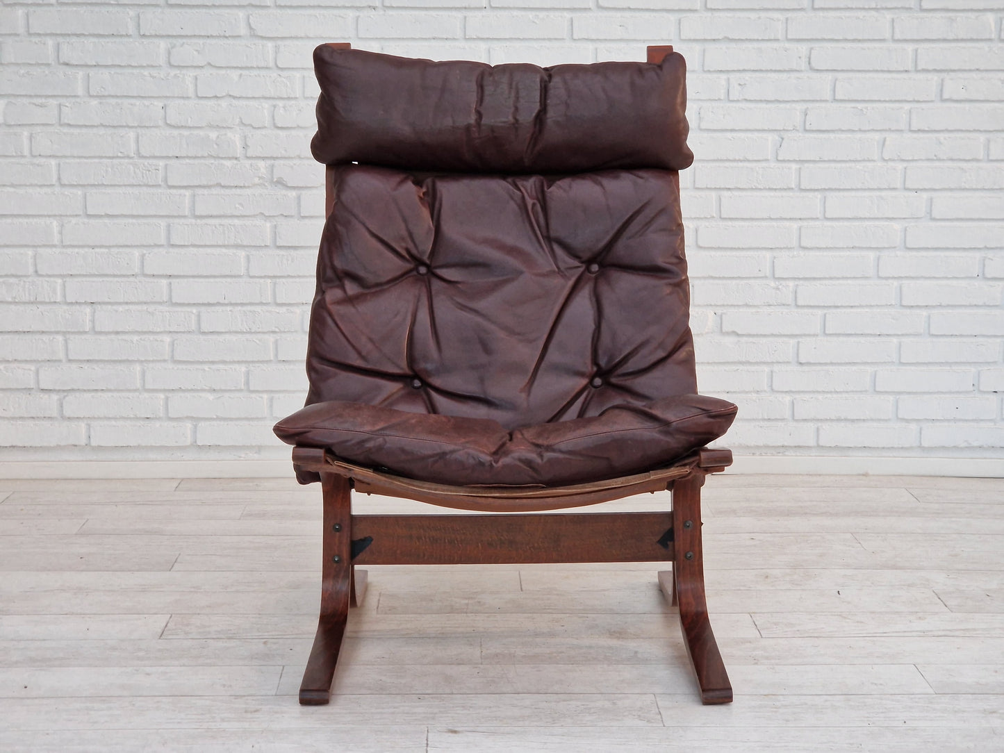 1960’s, Norwegian design, "Siesta" lounge chair by Ingmar Relling, leather, bentwood.