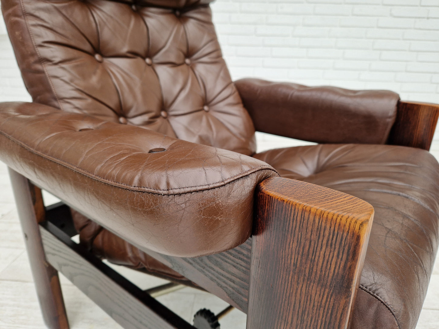 1970s, Scandinavian adjustable lounge chair, brown leather, oak wood.