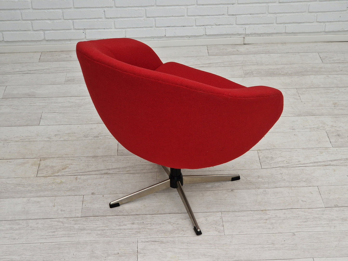 1960s, Scandinavian design by Karl Eric Klote, swivel lounge chair, furniture wool.