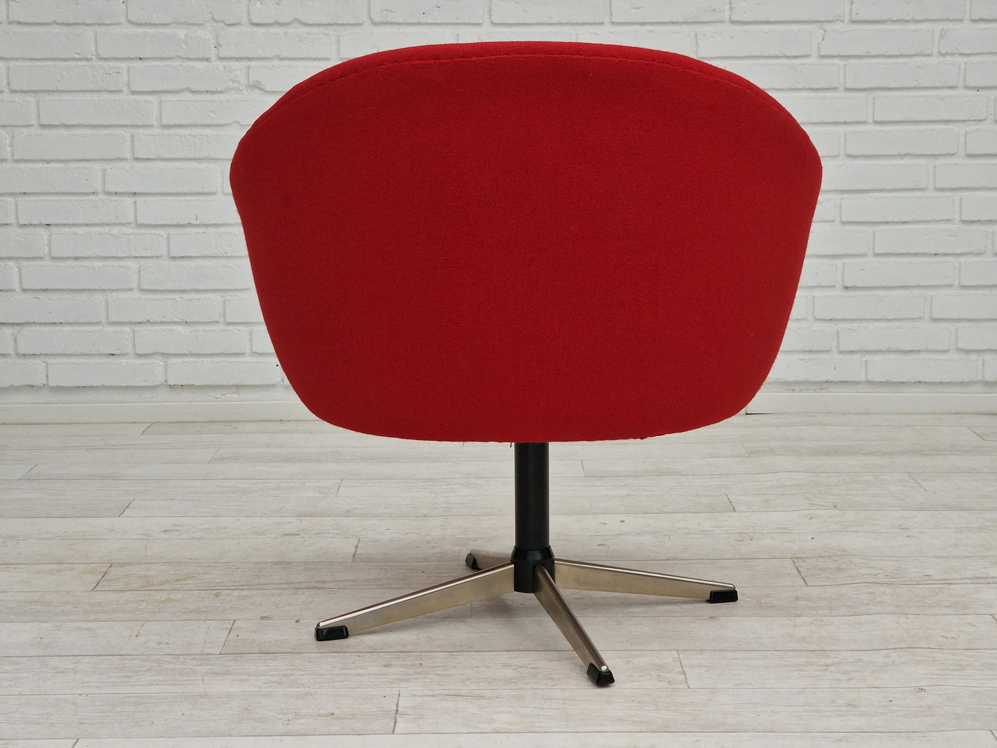 1960s, Scandinavian design by Karl Eric Klote, swivel lounge chair, furniture wool.