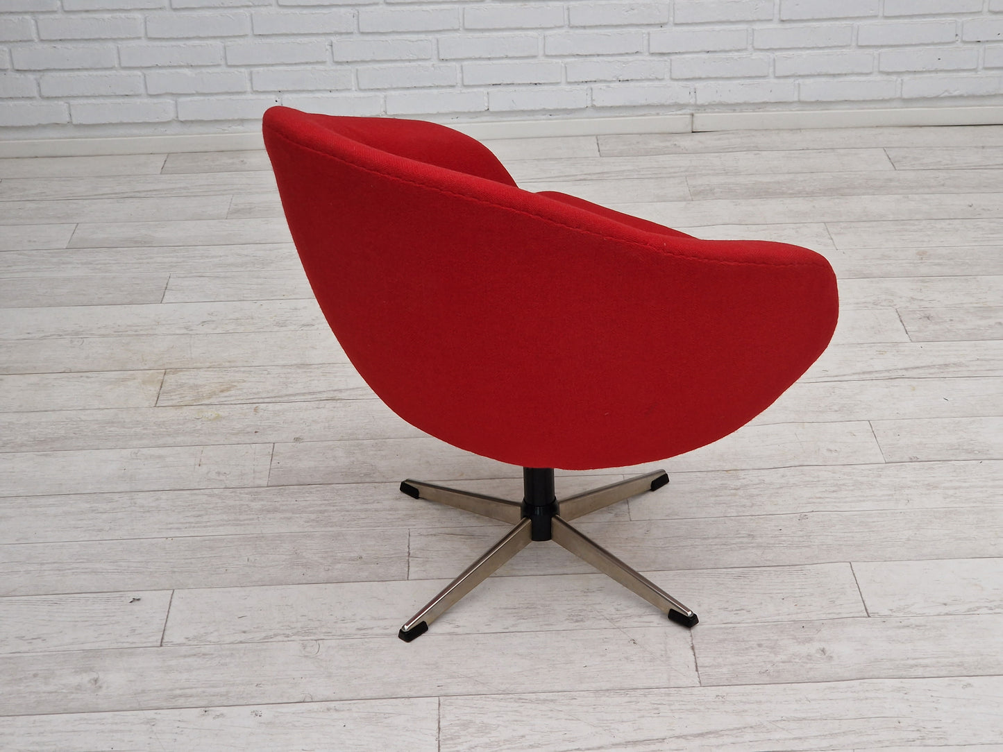 1960s, Scandinavian design by Karl Eric Klote, swivel lounge chair, furniture wool.