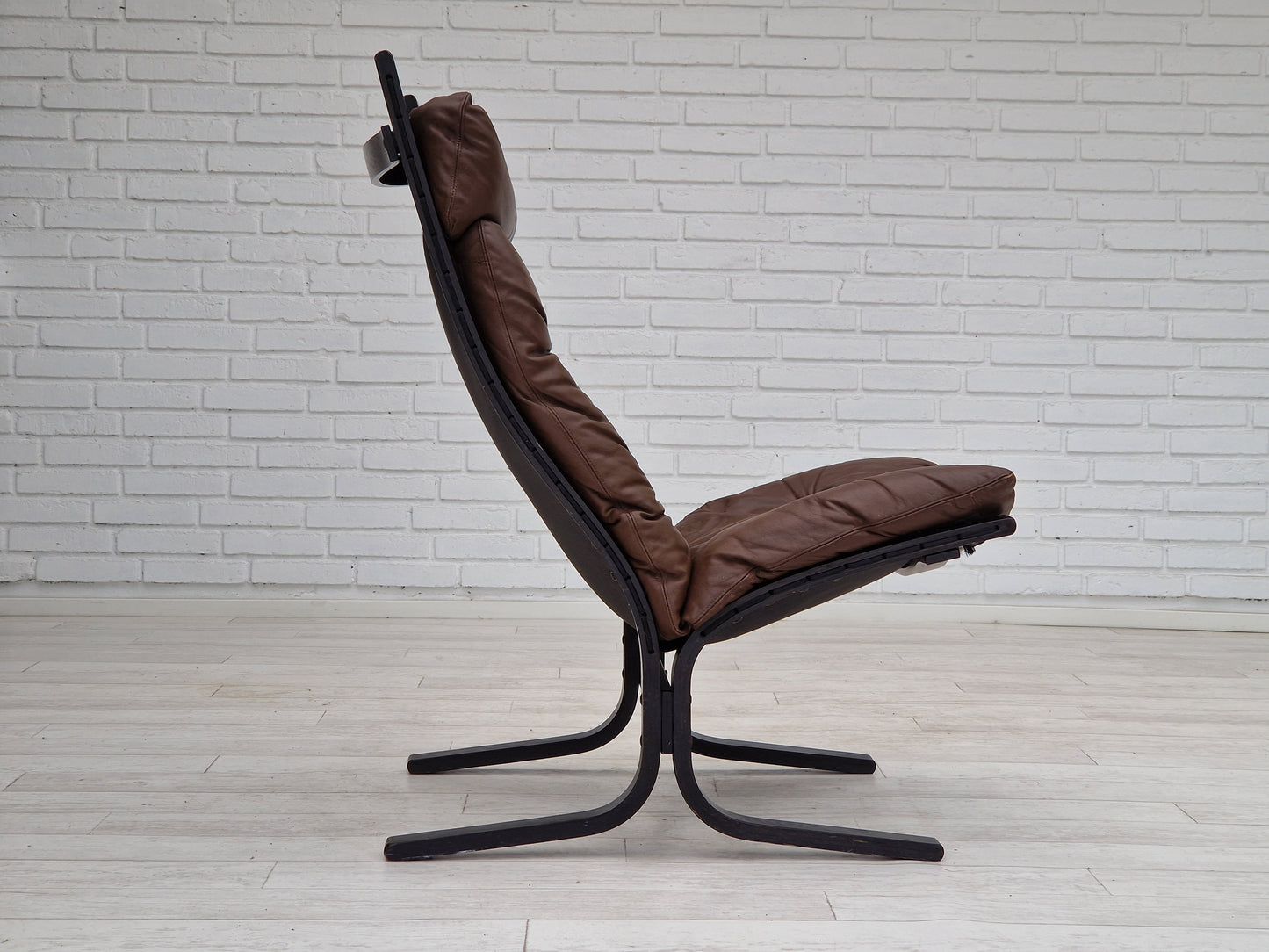 1960’s, Norwegian design, "Siesta" lounge chair by Ingmar Relling, leather, bentwood.