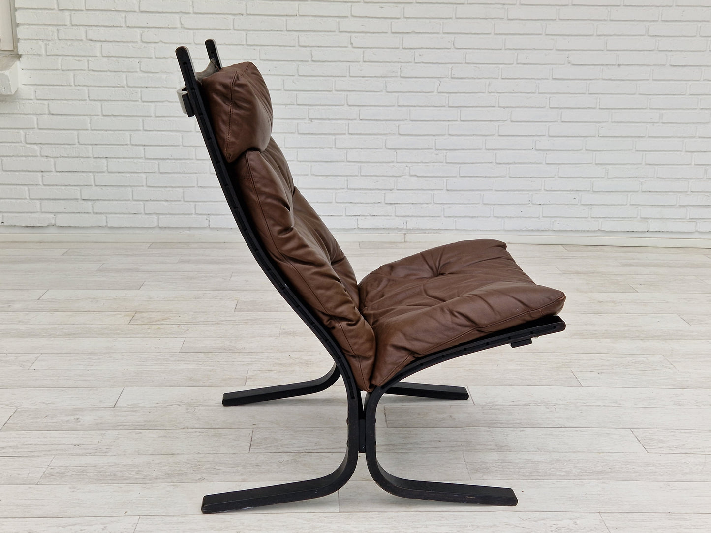 1960’s, Norwegian design, "Siesta" lounge chair by Ingmar Relling, leather, bentwood.