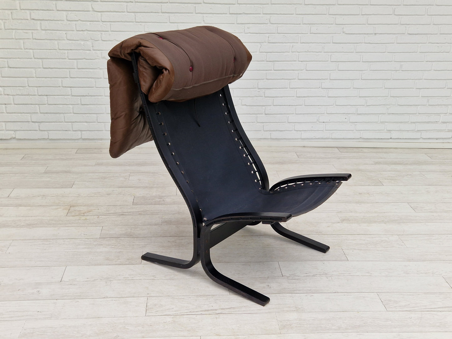 1960’s, Norwegian design, "Siesta" lounge chair by Ingmar Relling, leather, bentwood.