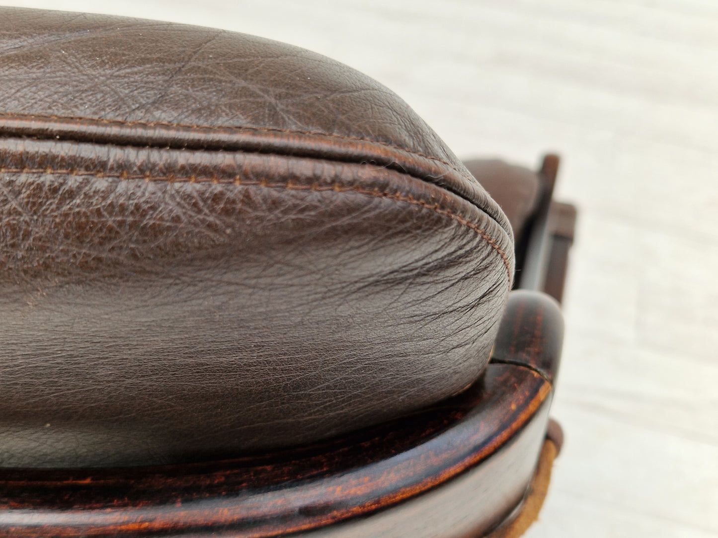 1970s, brown leather lounge chair by Ake Fribytter for Nelo Sweden.