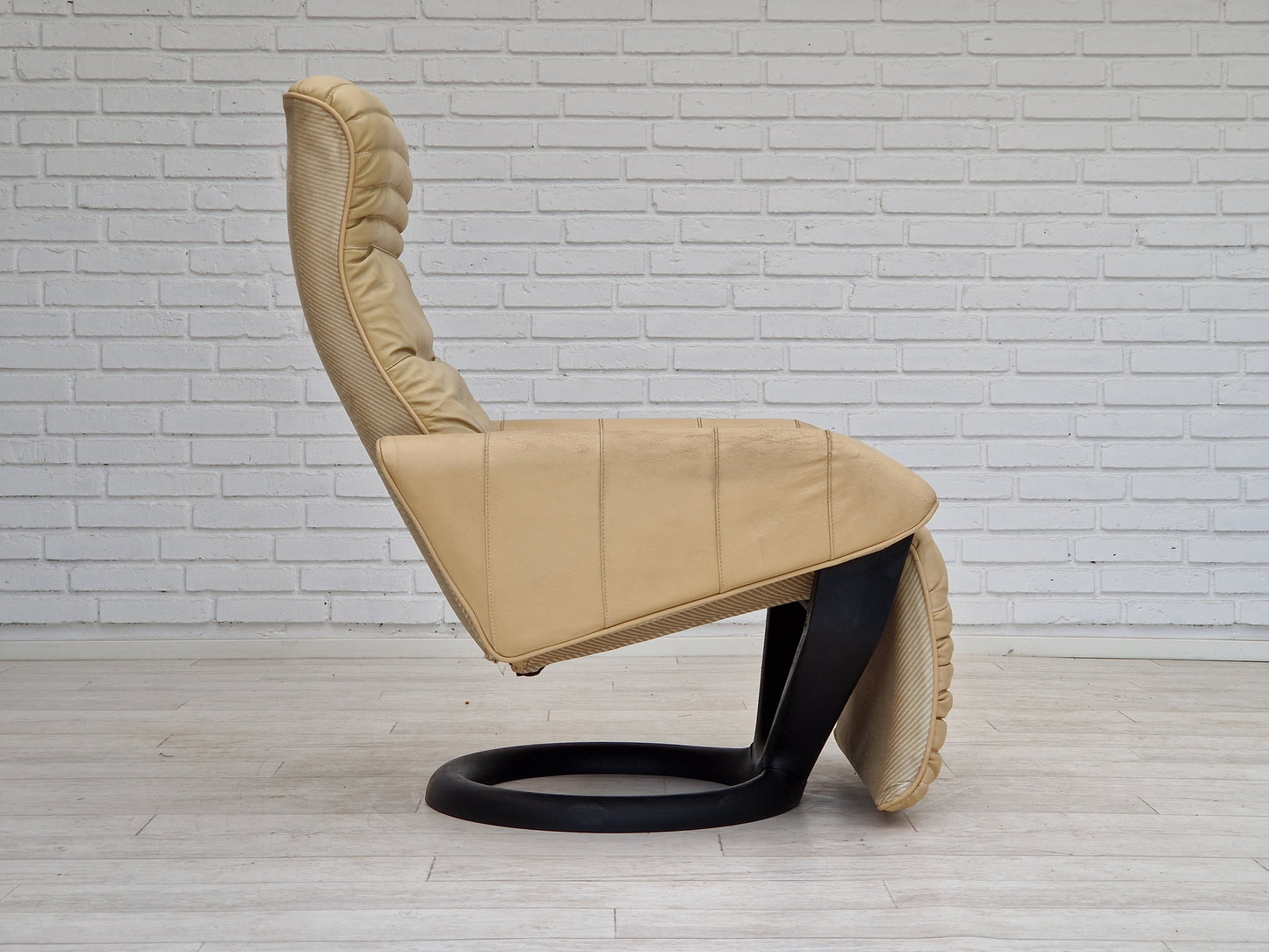 1980s, Danish design by Steen Ostergård for Bramin Møbler. "Action Recliner" relax chair.