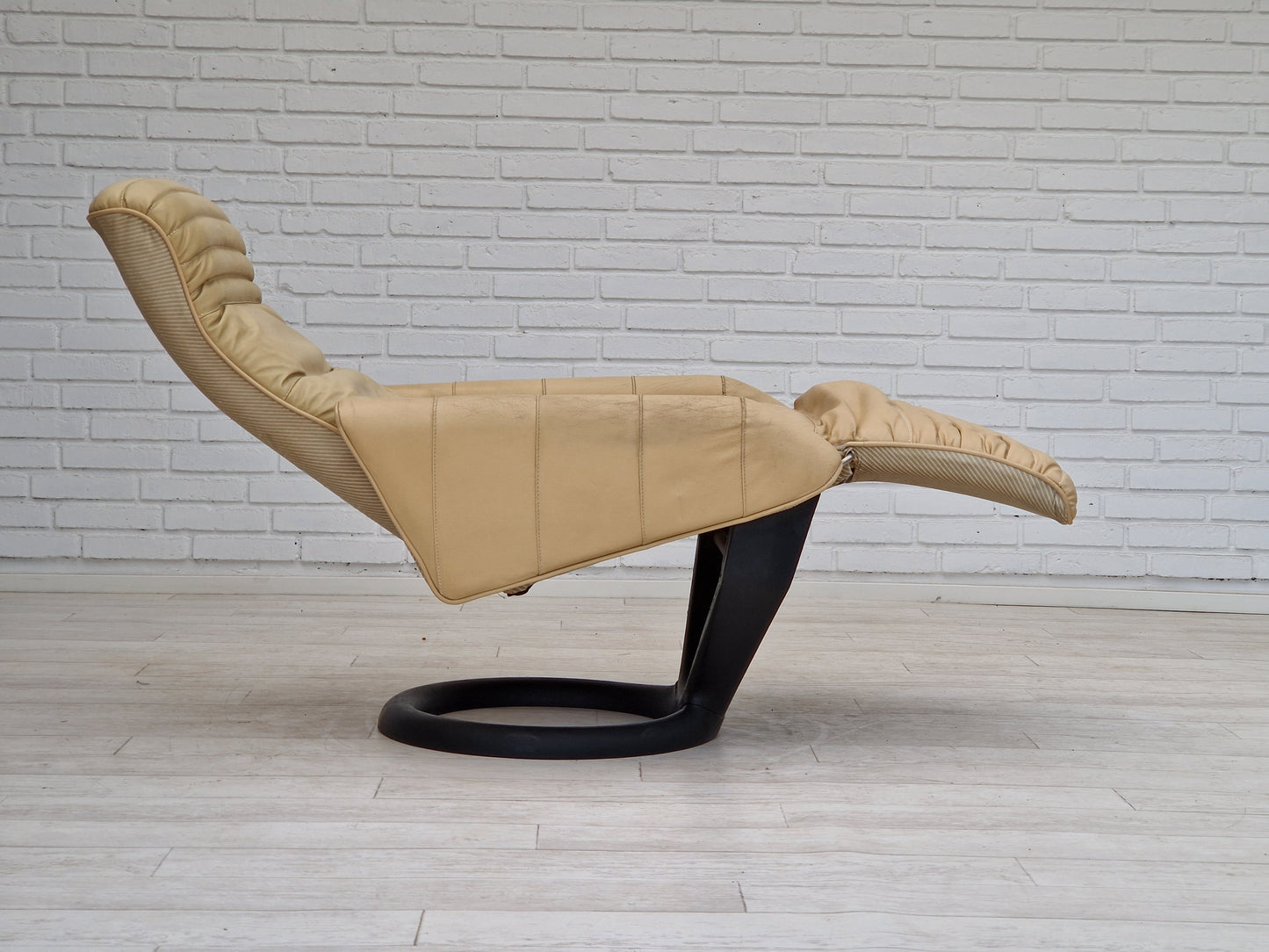 1980s, Danish design by Steen Ostergård for Bramin Møbler. "Action Recliner" relax chair.