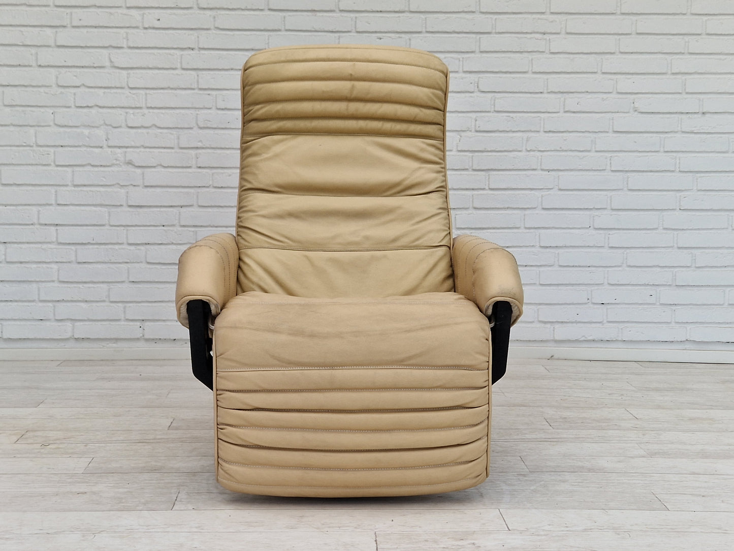 1980s, Danish design by Steen Ostergård for Bramin Møbler. "Action Recliner" relax chair.