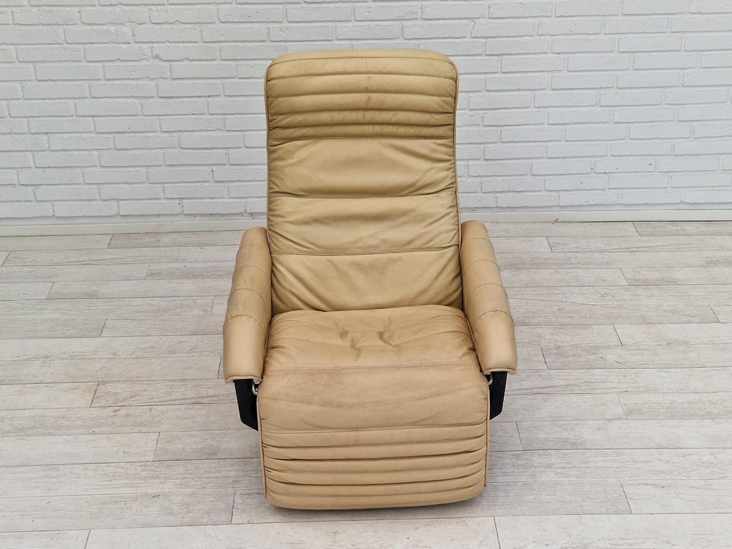 1980s, Danish design by Steen Ostergård for Bramin Møbler. "Action Recliner" relax chair.