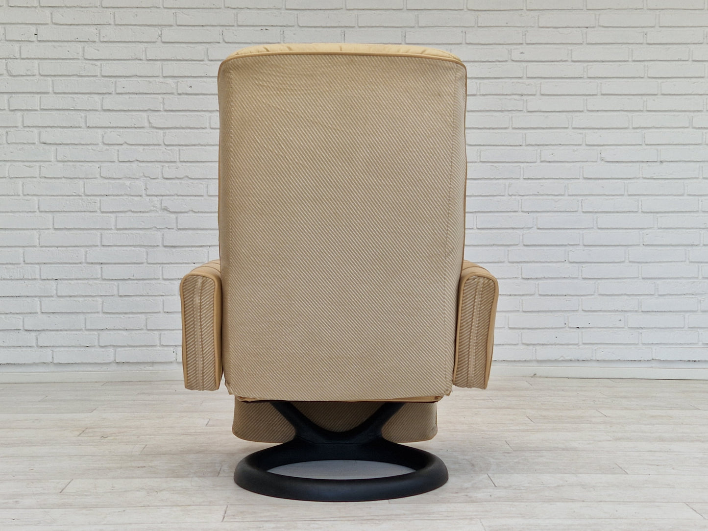 1980s, Danish design by Steen Ostergård for Bramin Møbler. "Action Recliner" relax chair.