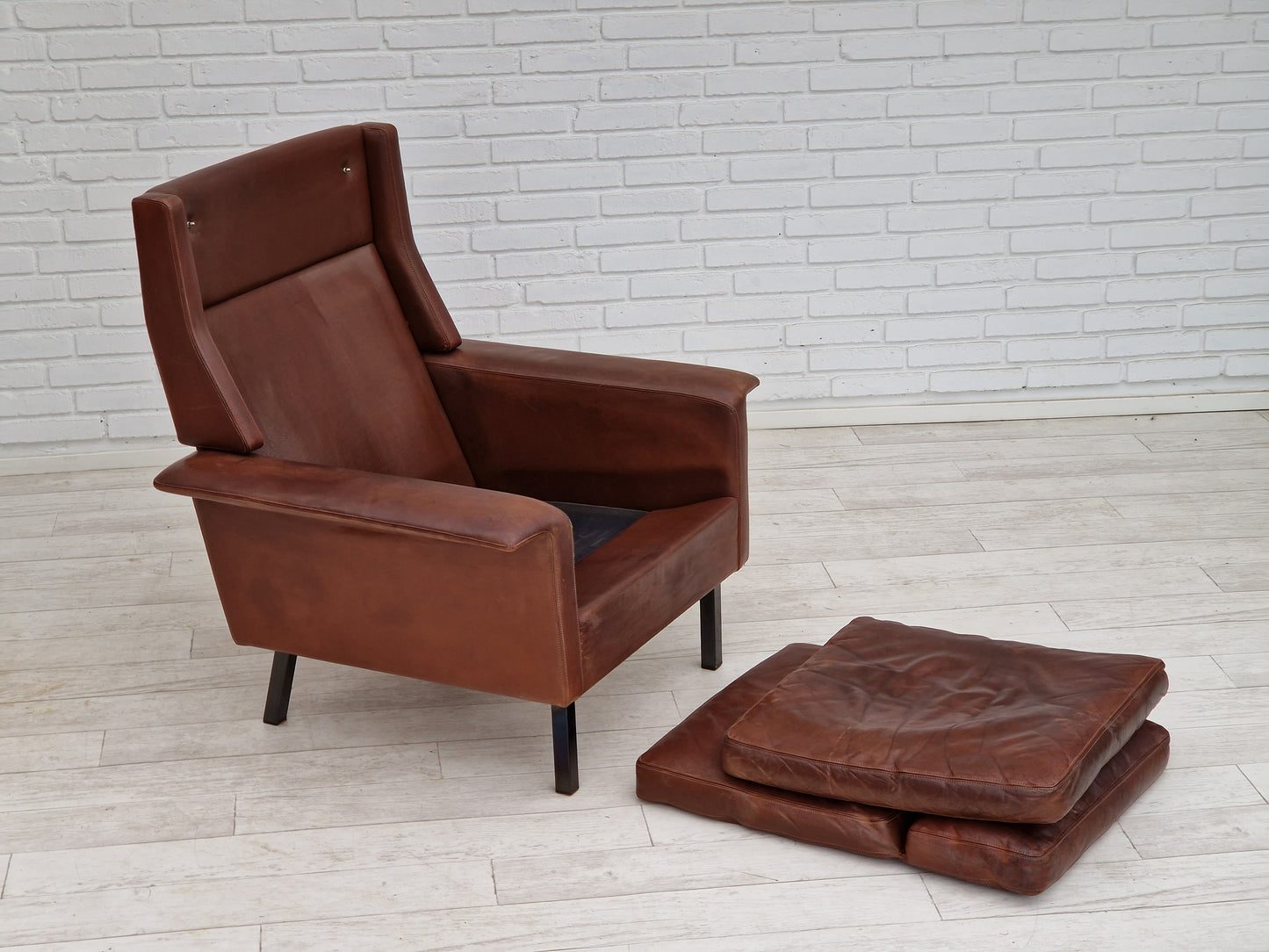 1970s, Danish design by Arne Vodder for Fritz Hansen, leather, original condition.