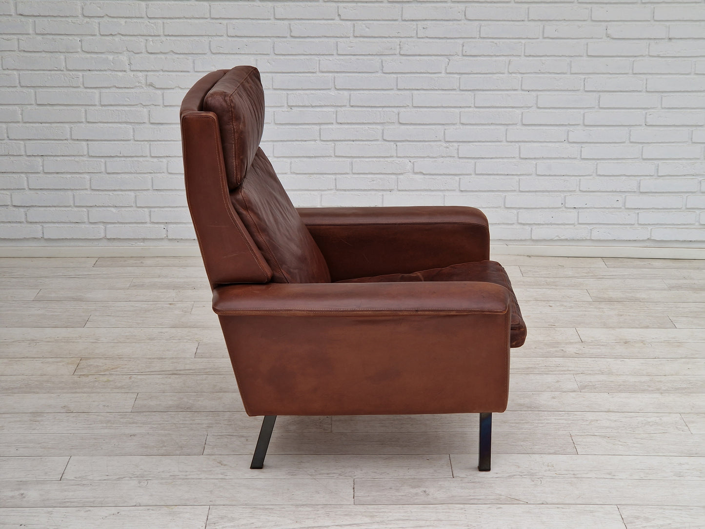 1970s, Danish design by Arne Vodder for Fritz Hansen, leather, original condition.