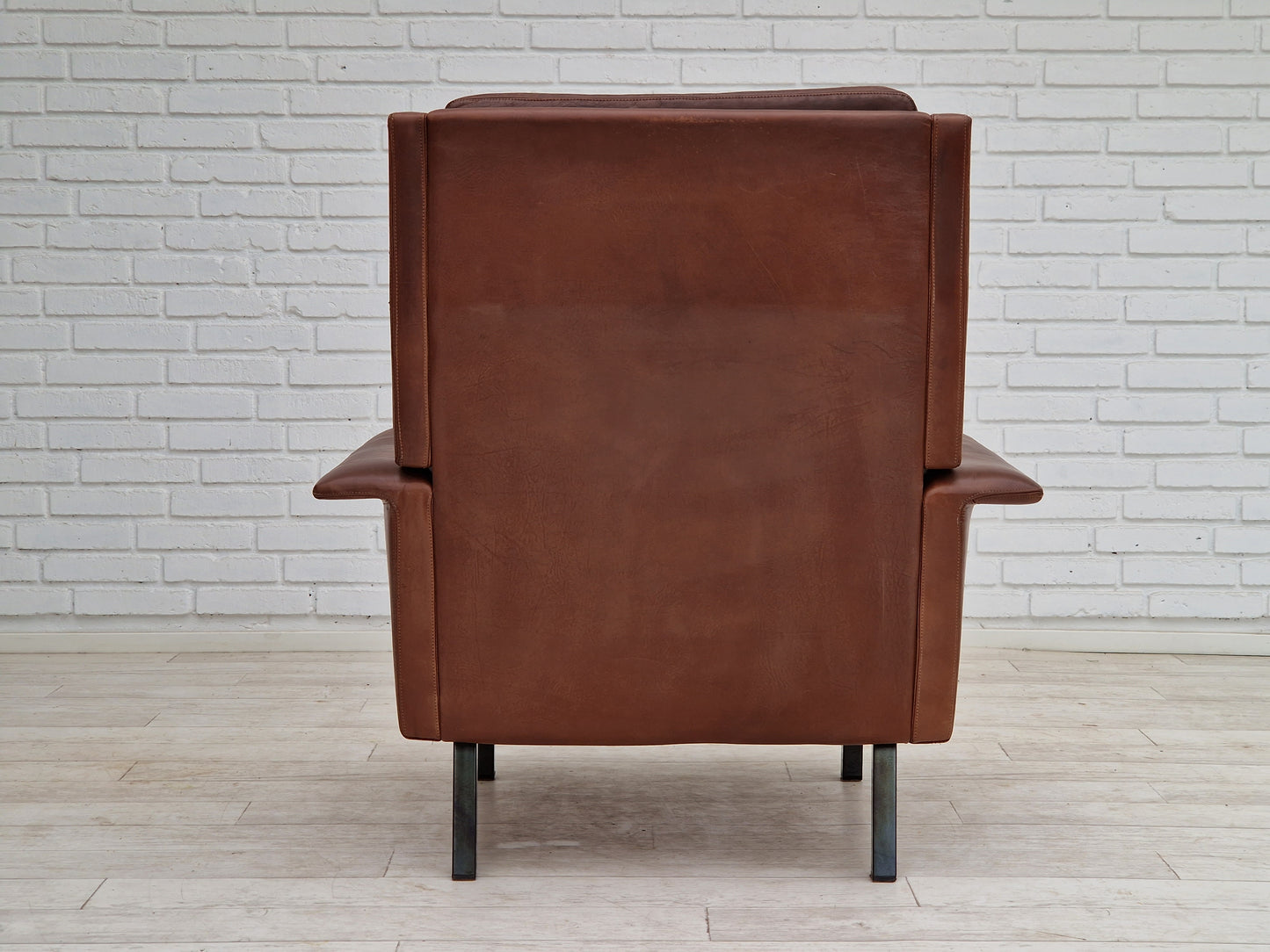 1970s, Danish design by Arne Vodder for Fritz Hansen, leather, original condition.