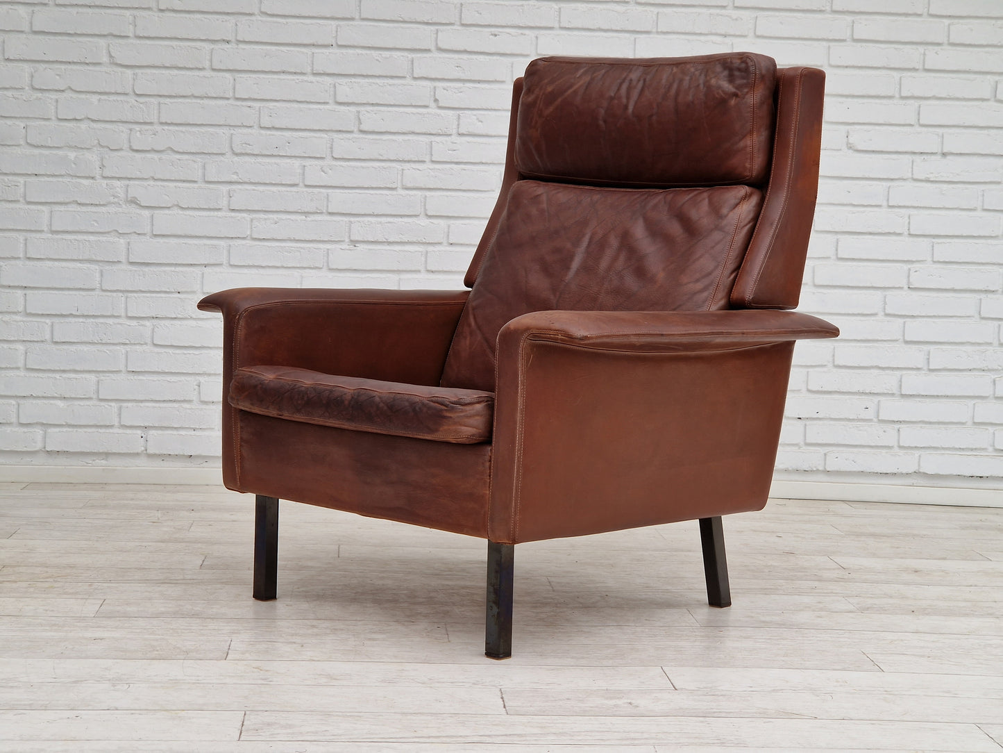 1970s, Danish design by Arne Vodder for Fritz Hansen, leather, original condition.