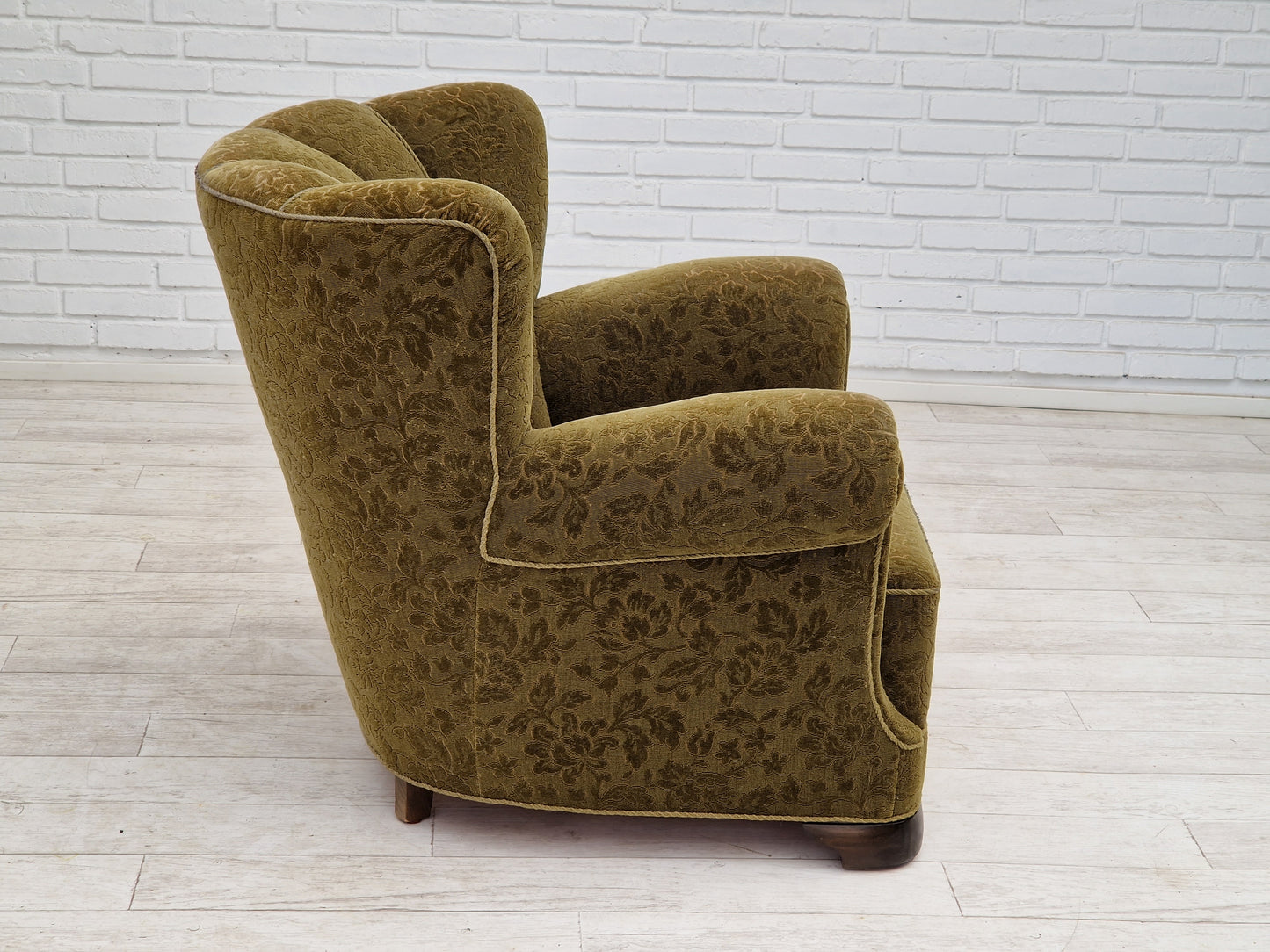 1950s, Danish vintage relax chair in green fabric, original condition.