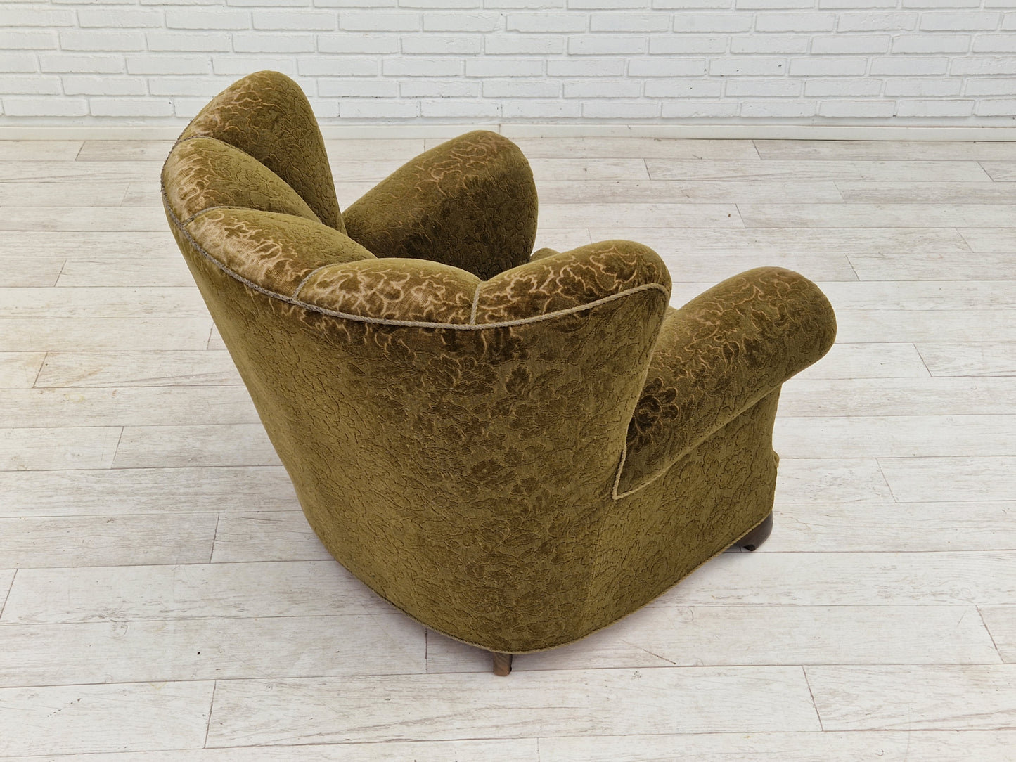 1950s, Danish vintage relax chair in green fabric, original condition.