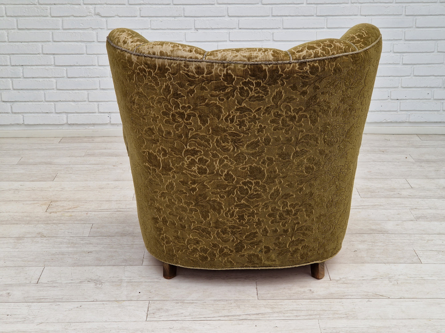 1950s, Danish vintage relax chair in green fabric, original condition.