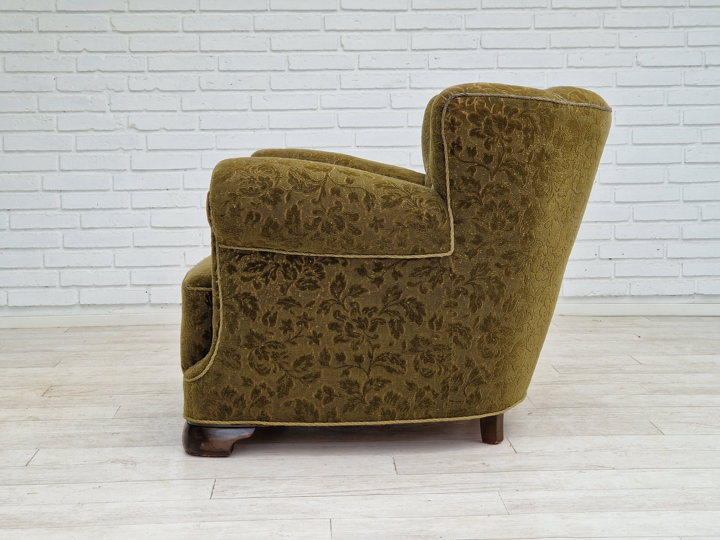 1950s, Danish vintage relax chair in green fabric, original condition.