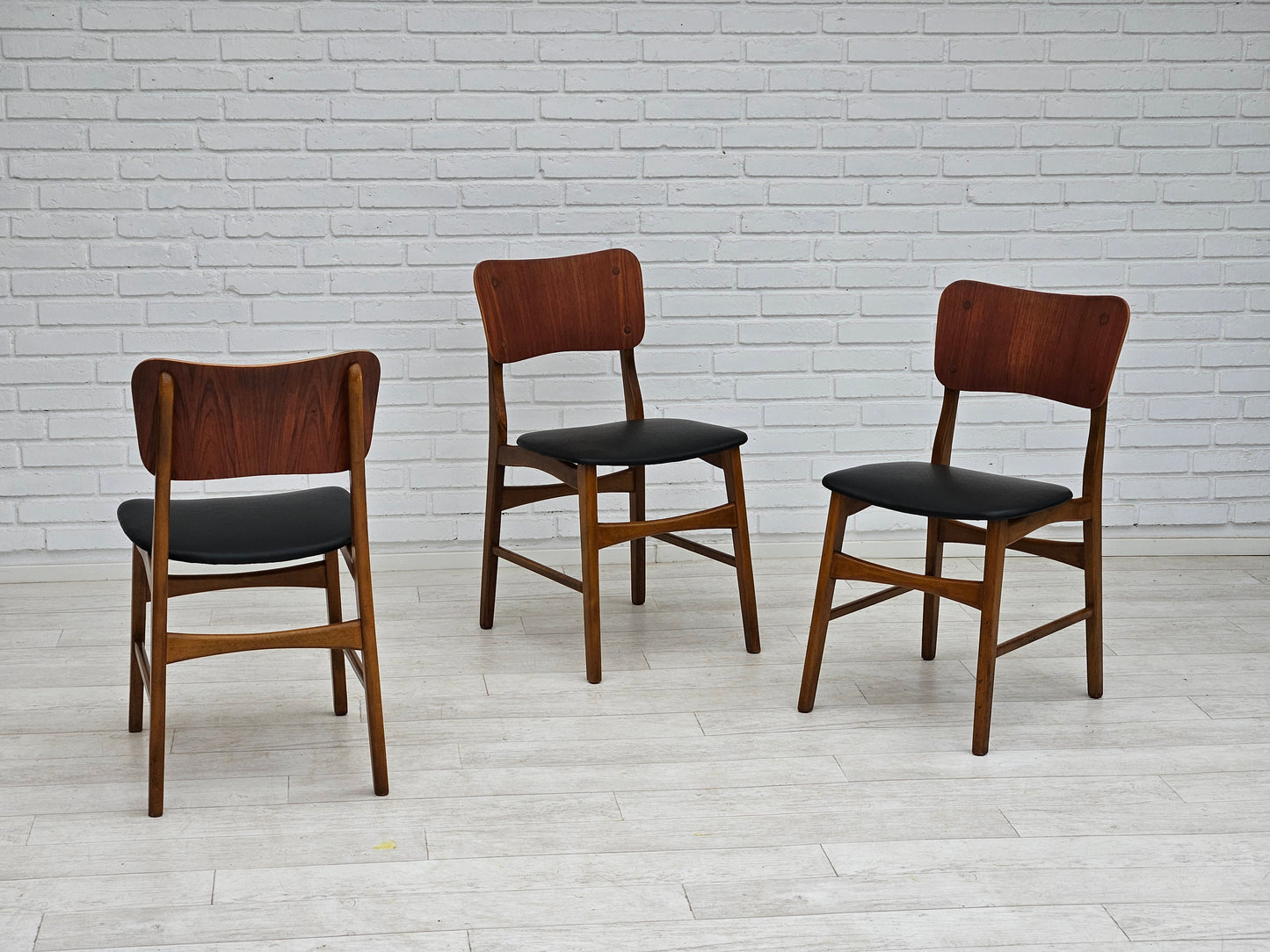 1960s, Danish design by Ib Kofod Larsen, set of 3 dining chairs model 62.