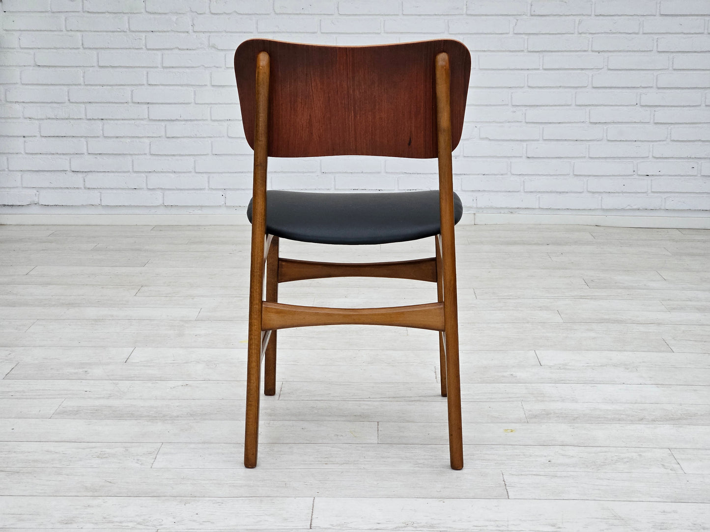 1960s, Danish design by Ib Kofod Larsen, set of 3 dining chairs model 62.