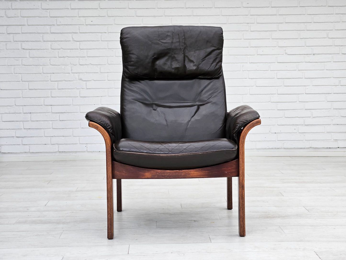 1970s, Swedish design by Göte Möbler adjustable lounge chair, brown leather.