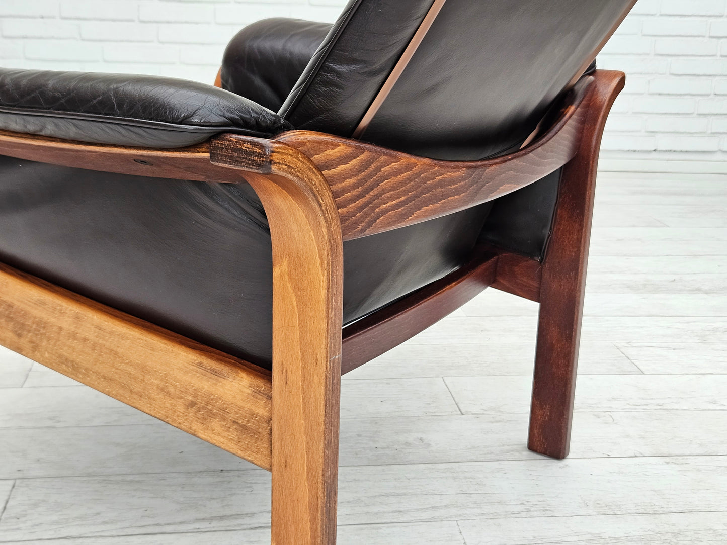 1970s, Swedish design by Göte Möbler adjustable lounge chair, brown leather.