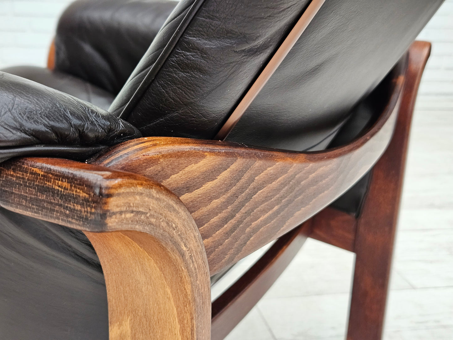 1970s, Swedish design by Göte Möbler adjustable lounge chair, brown leather.