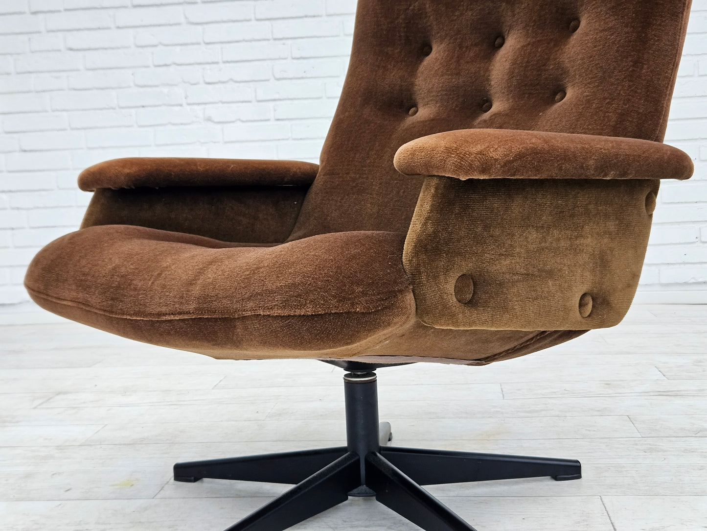 1970s, Vintage Scandinavian swivel chair, velour, original condition.