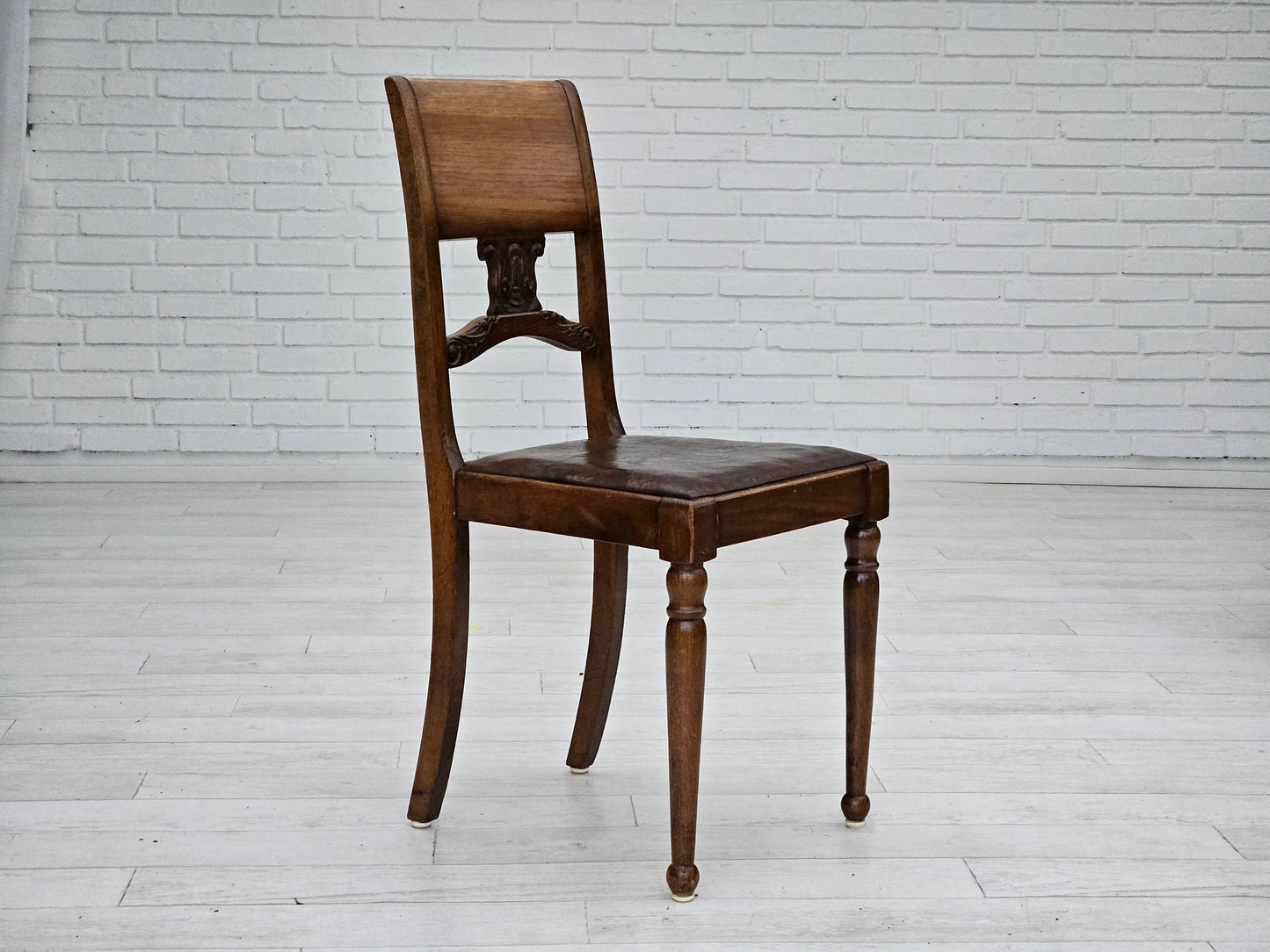 1930s, set of 6 scandinavian chairs, original good condition.