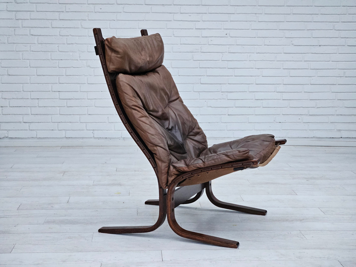 1970’s, Norwegian design, "Siesta" lounge chair by Ingmar Relling, leather, bentwood.