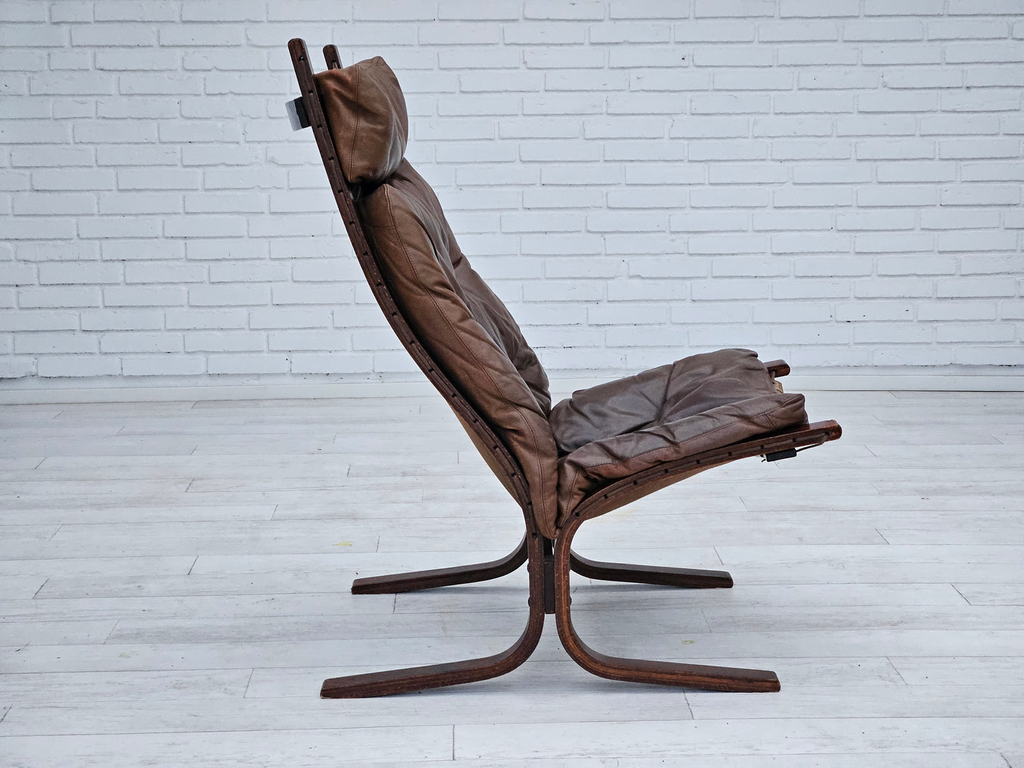 1970’s, Norwegian design, "Siesta" lounge chair by Ingmar Relling, leather, bentwood.