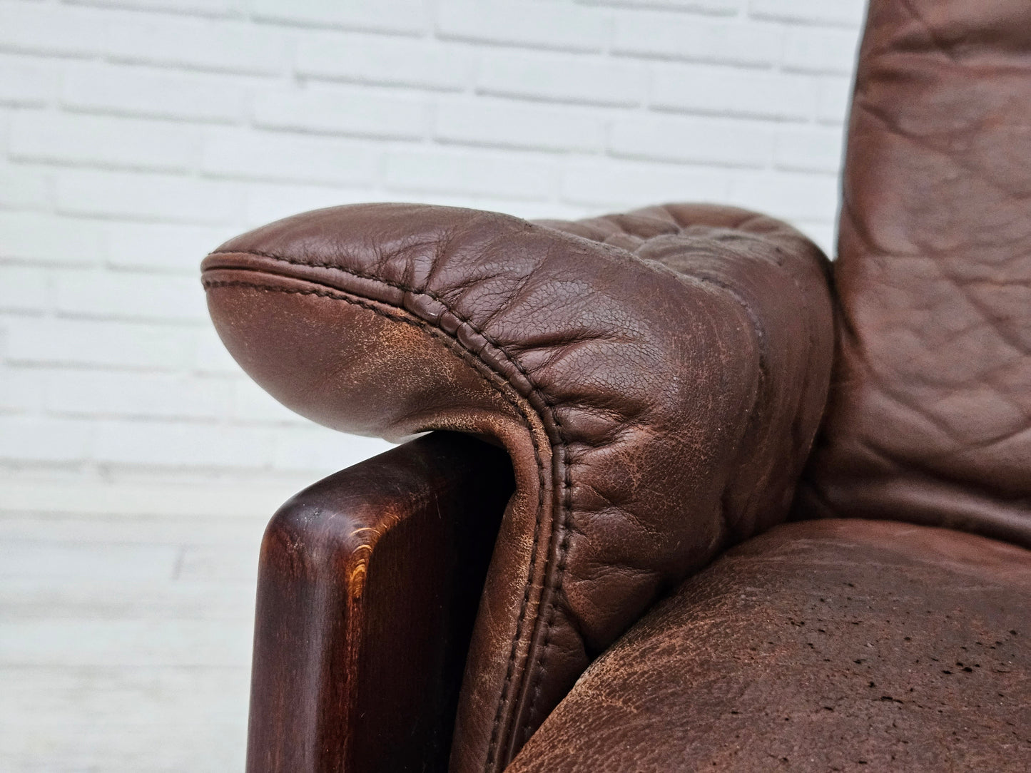 1970s, Danish adjustable lounge chair with footstool, brown leather, by Skippers Møbler.