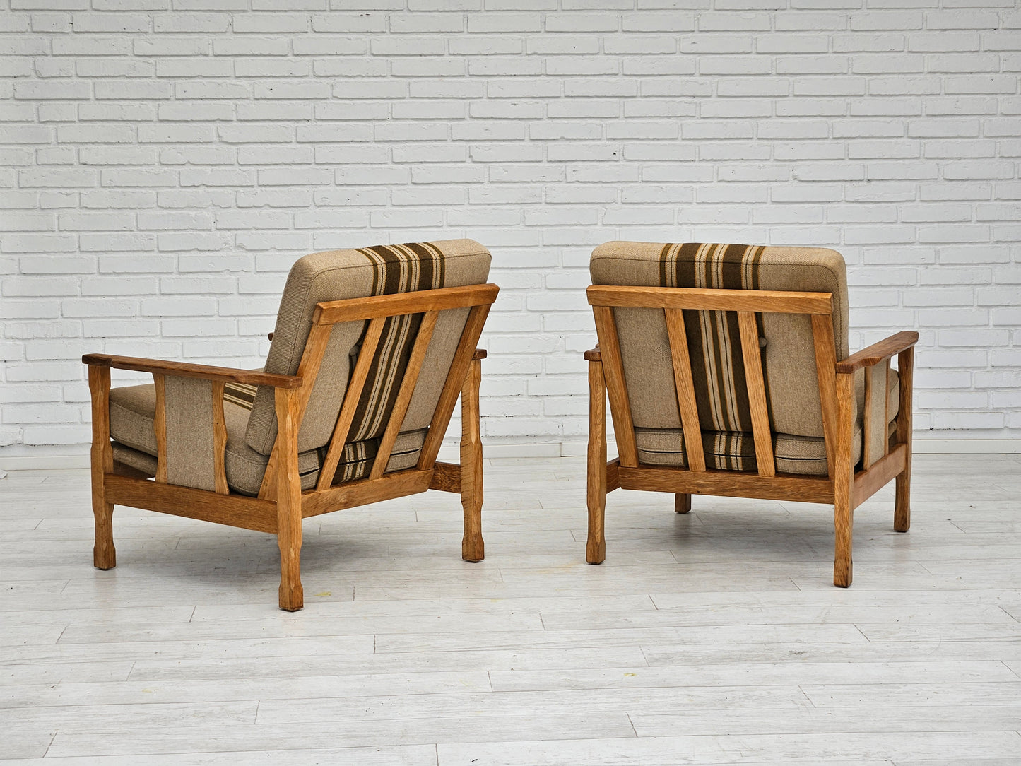 1970s, pair of Danish lounge chairs, original very good condition, wool, oak.