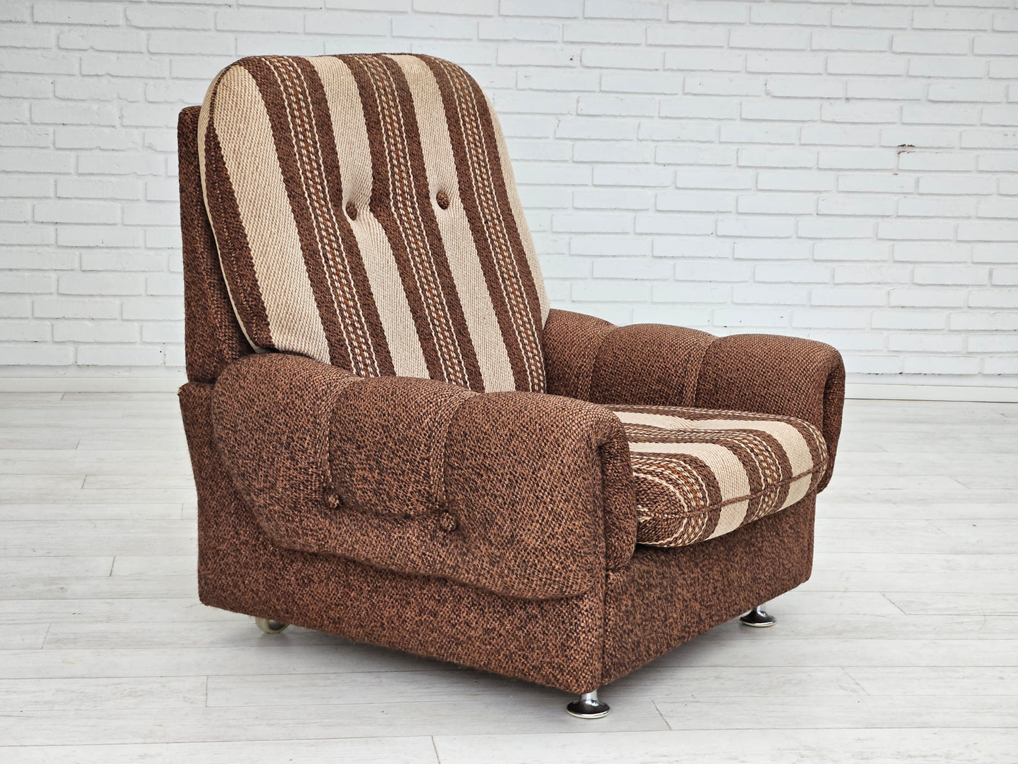 1970s, Danish relax chair, original wool upholstery, very good condition.