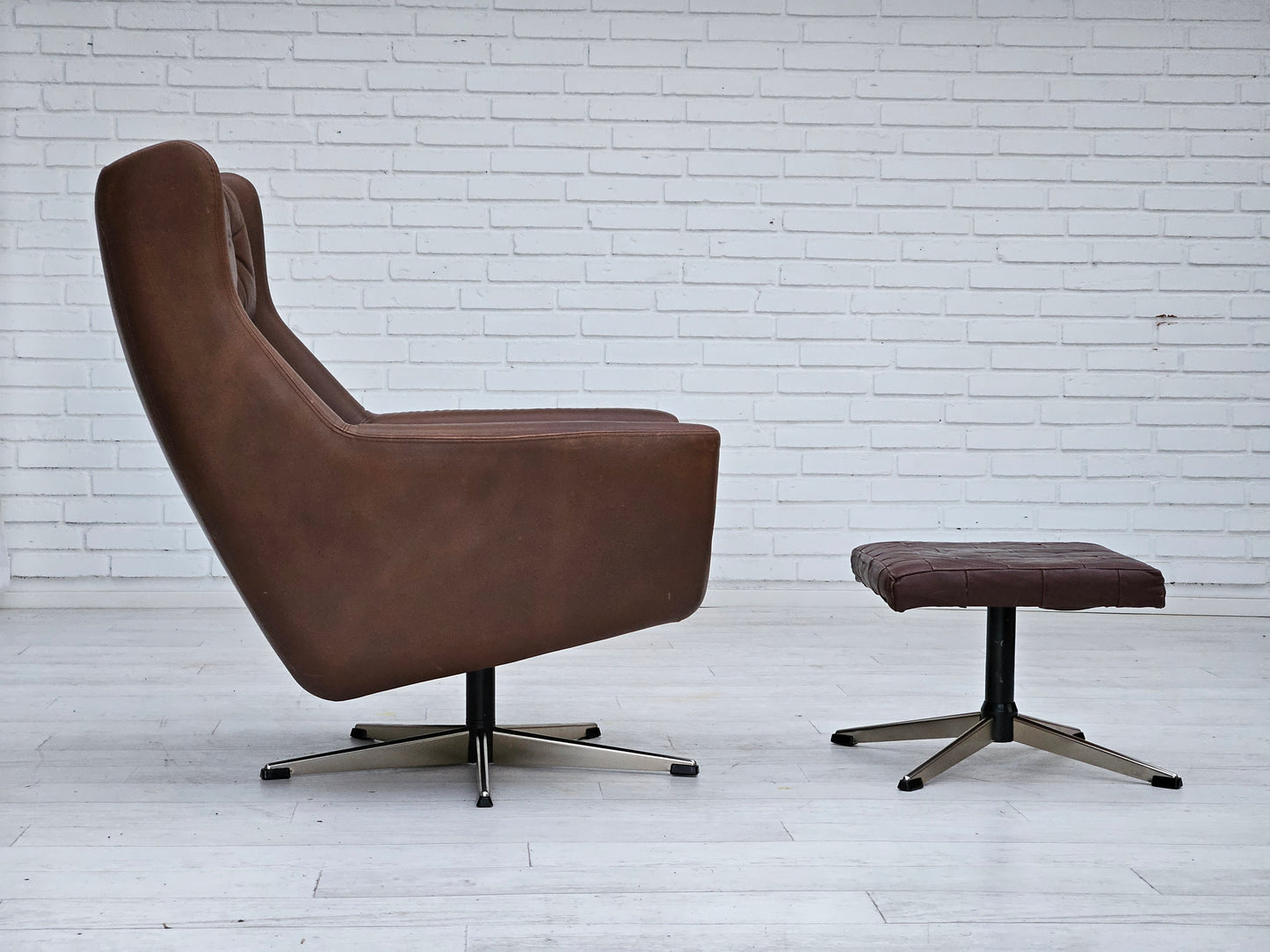 1970s, Danish swivel chair with footstool, original good condition, leather.