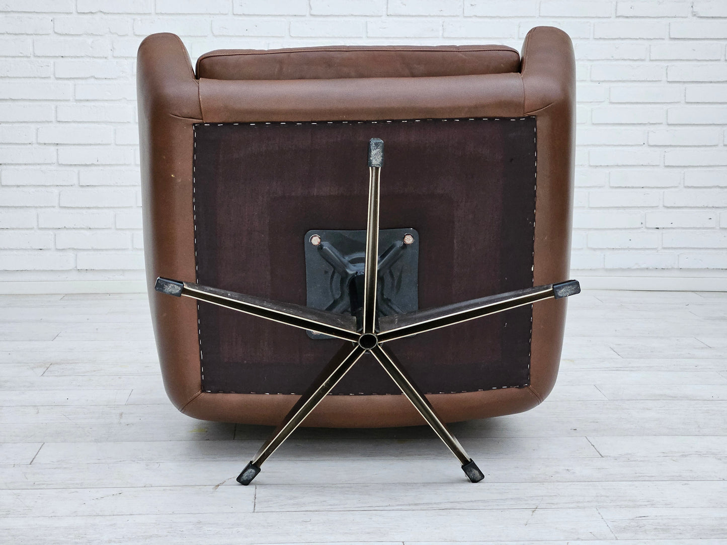 1970s, Danish swivel chair with footstool, original good condition, leather.