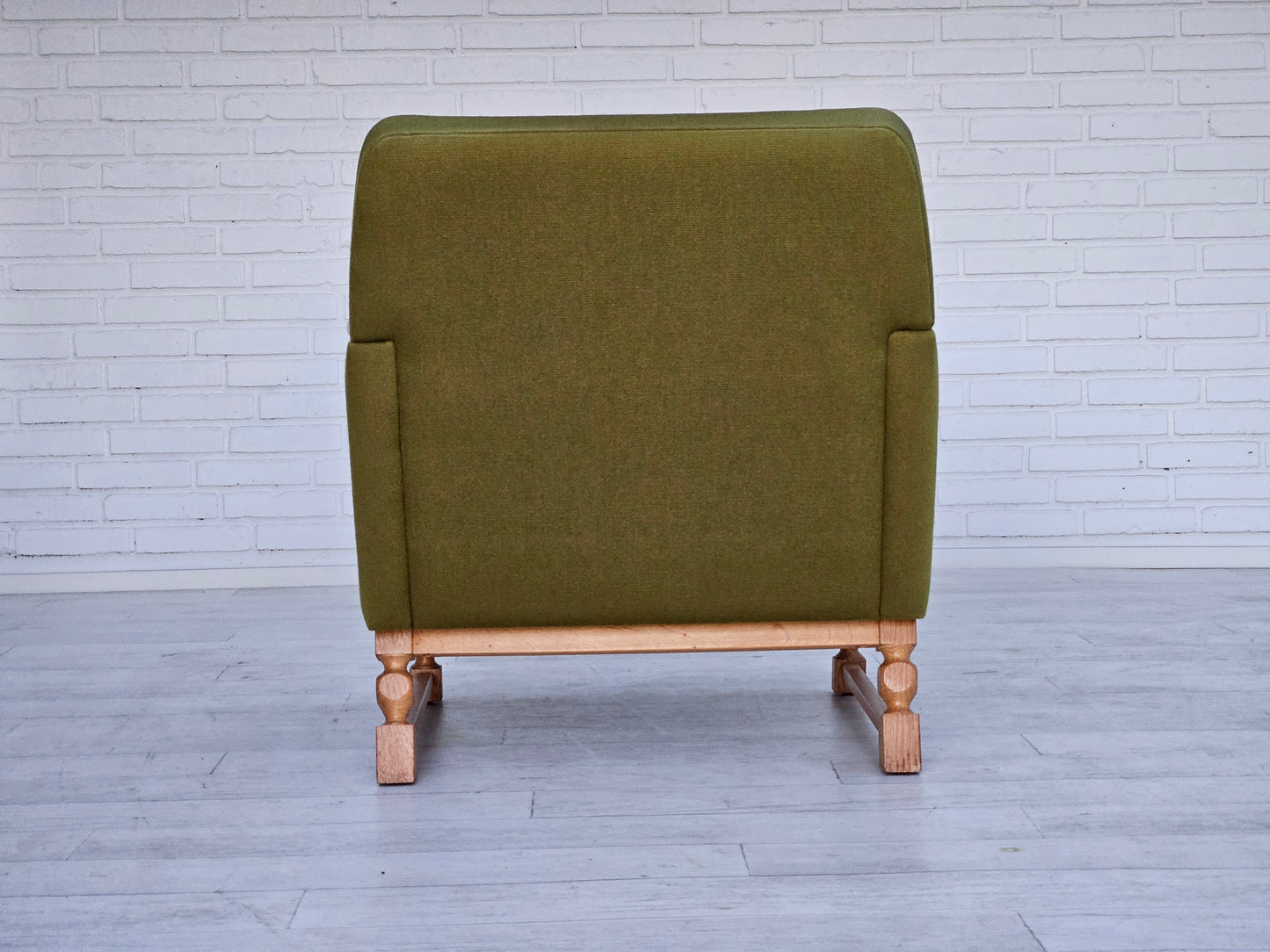 1970s, Danish lounge chair, wool, oak, original very good condition.