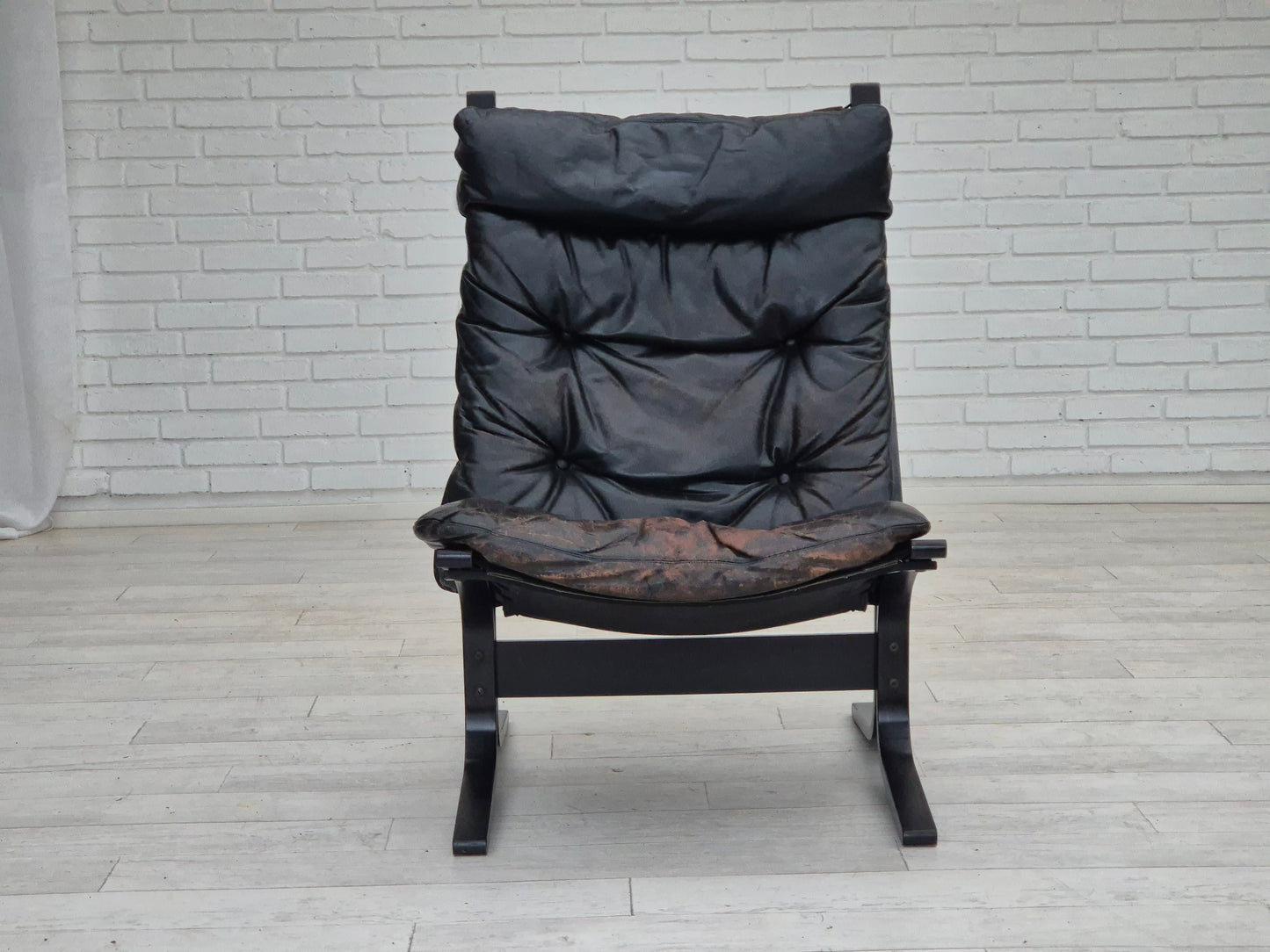 1970’s, Norwegian design, "Siesta" lounge chair by Ingmar Relling, black leather, bentwood.