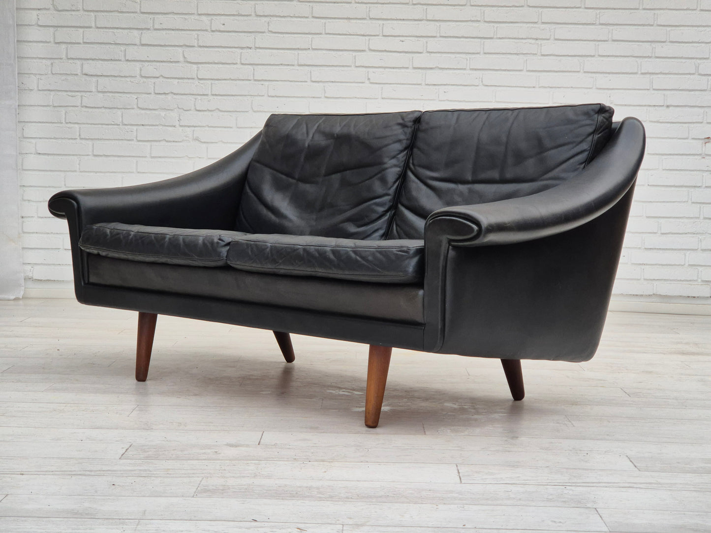 1960s, Danish design by Aage Christiansen for Erhardsen & Andersen, 2 seater sofa model "Matador", original condition.